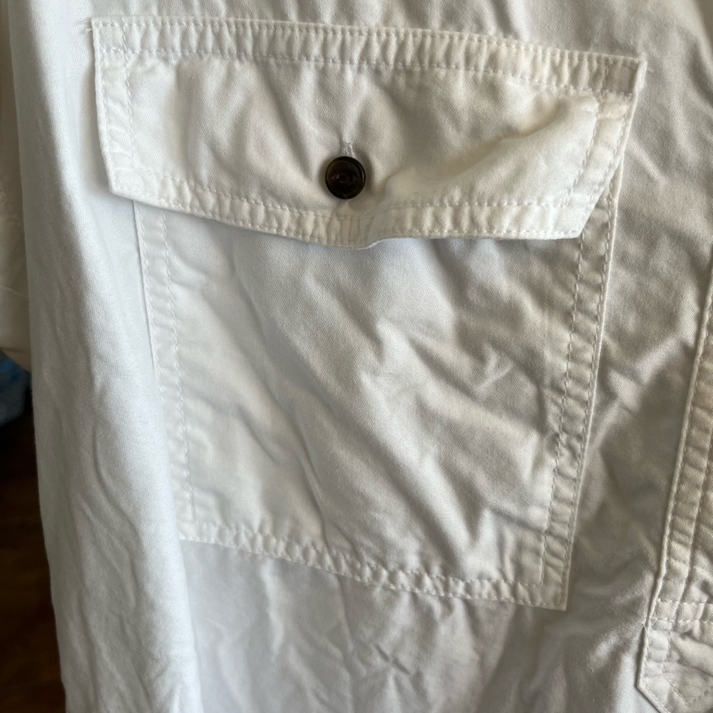 Universal Thread Ivory Button-Up med - Picture 3 of 4